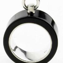 Ring der O aus schwarzem Horn